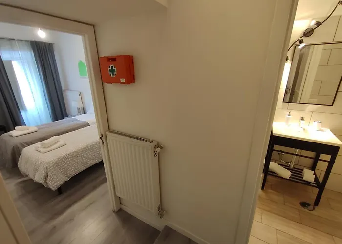 Giubbonari Street Отель типа "постель и завтрак" 3*