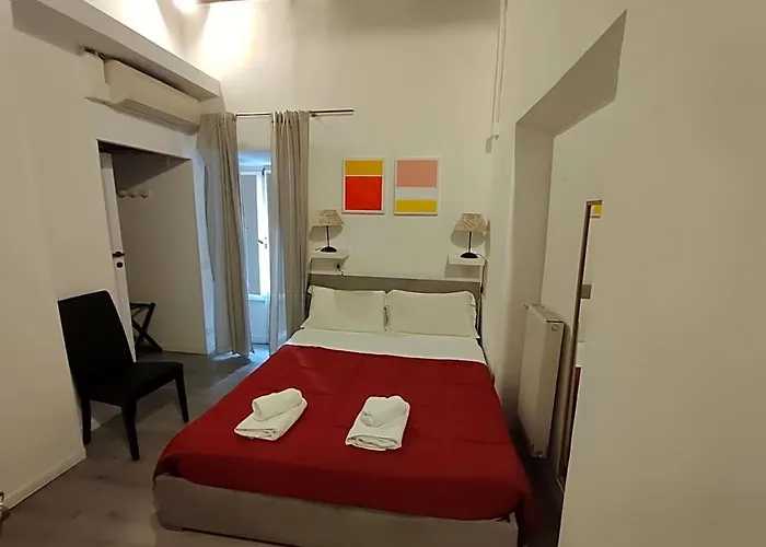 Отель типа "постель и завтрак" Giubbonari Street 3*